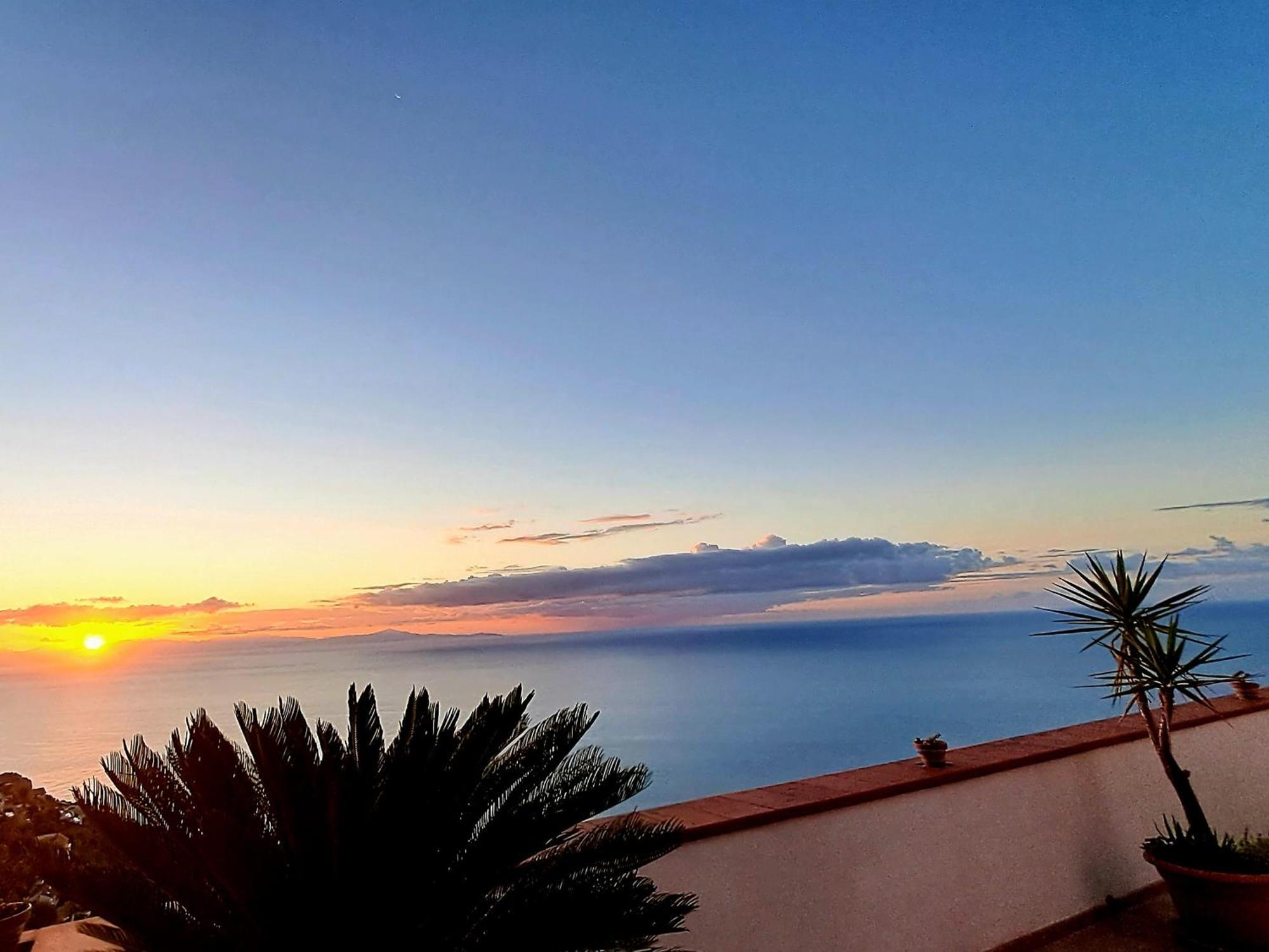 "Casalena" Villa A Furore Amalfi Coast Con Grande Terrazzo E Vista Sul Mare Kültér fotó